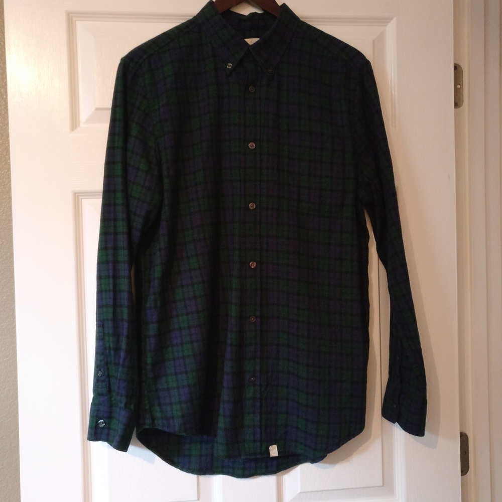 Long Sleeve Men's Button-up Shirt